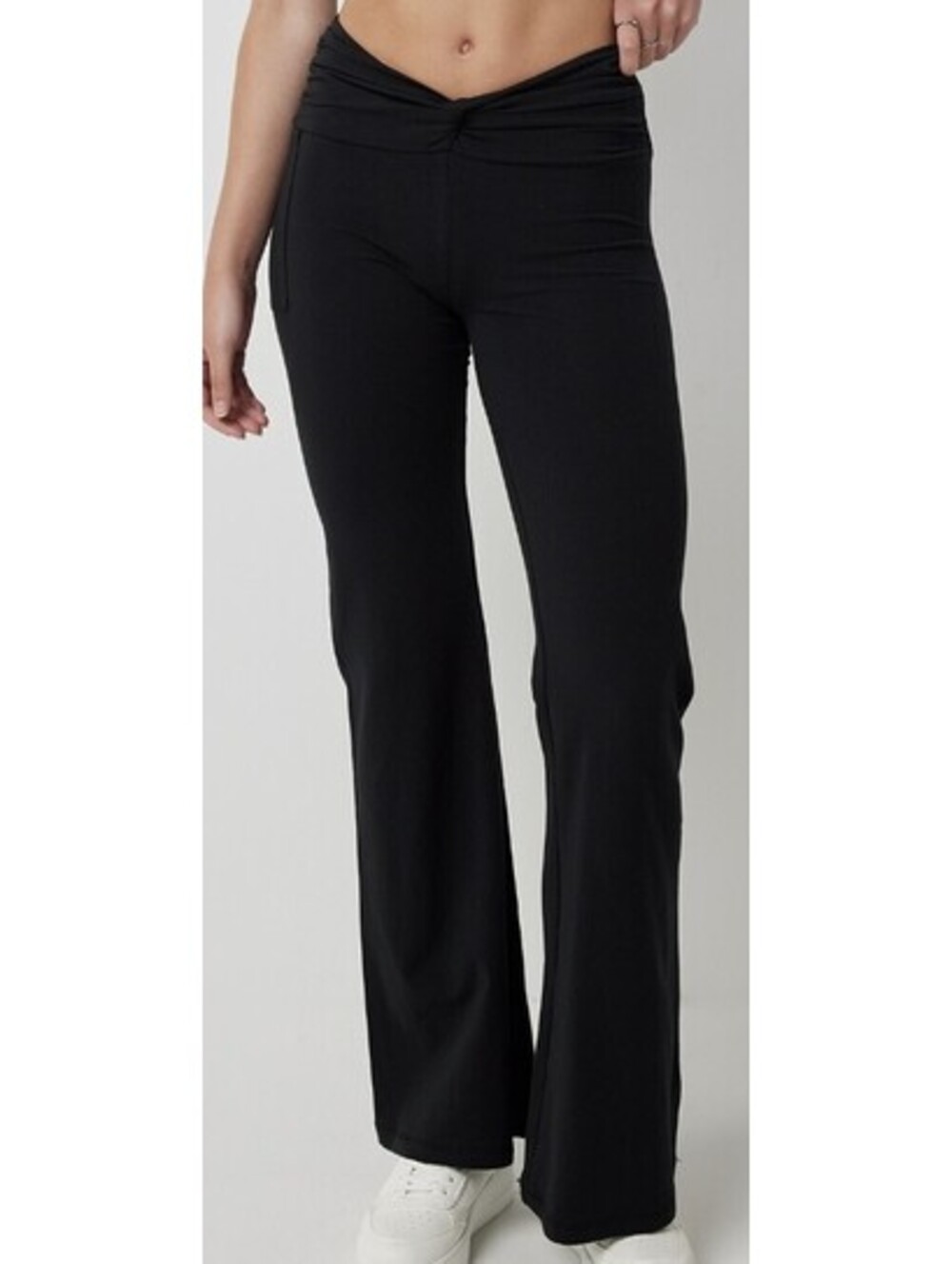 Ardene Women's V-Waist Flare Leggings Black 21090072 Sz. L NEW